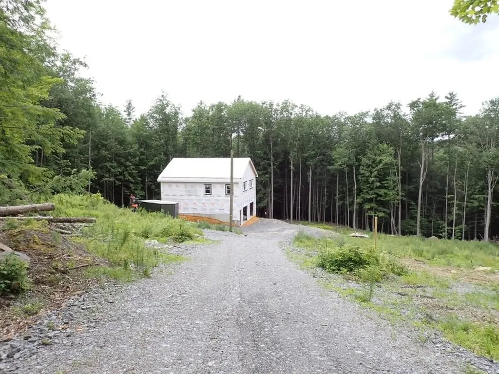 68 Norris Road Orford NH 03777