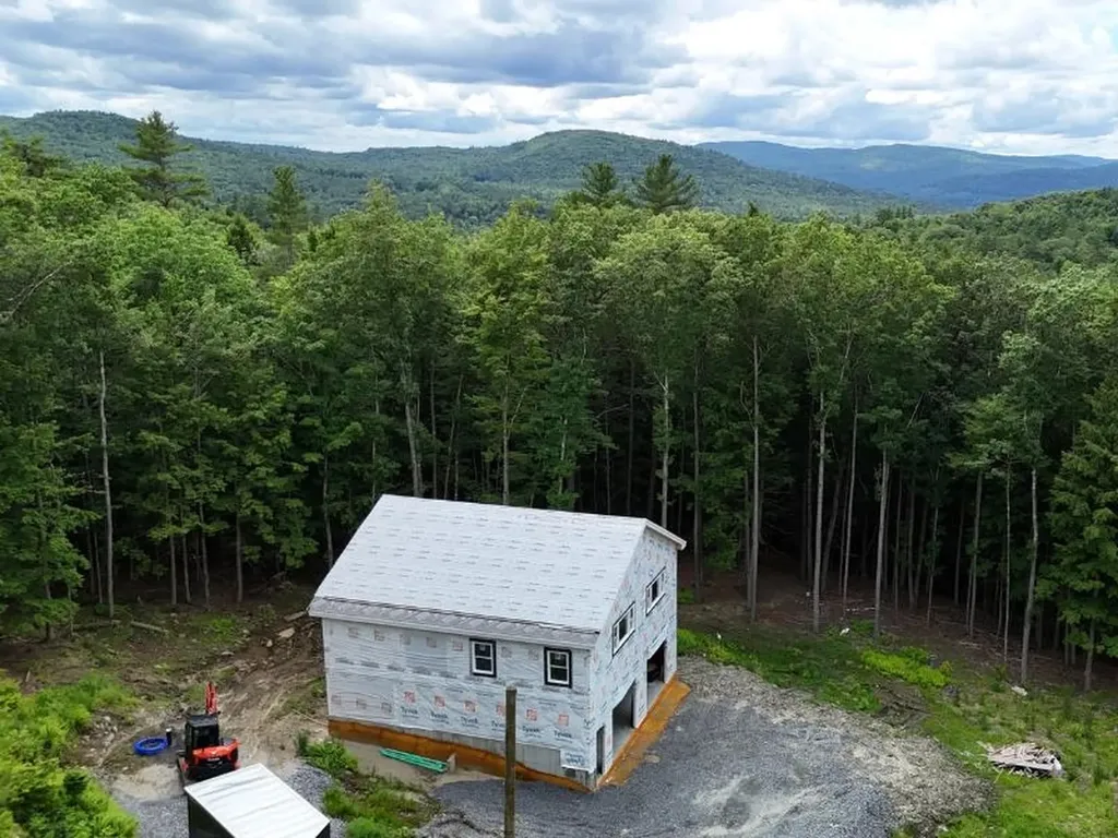 68 Norris Road Orford NH 03777