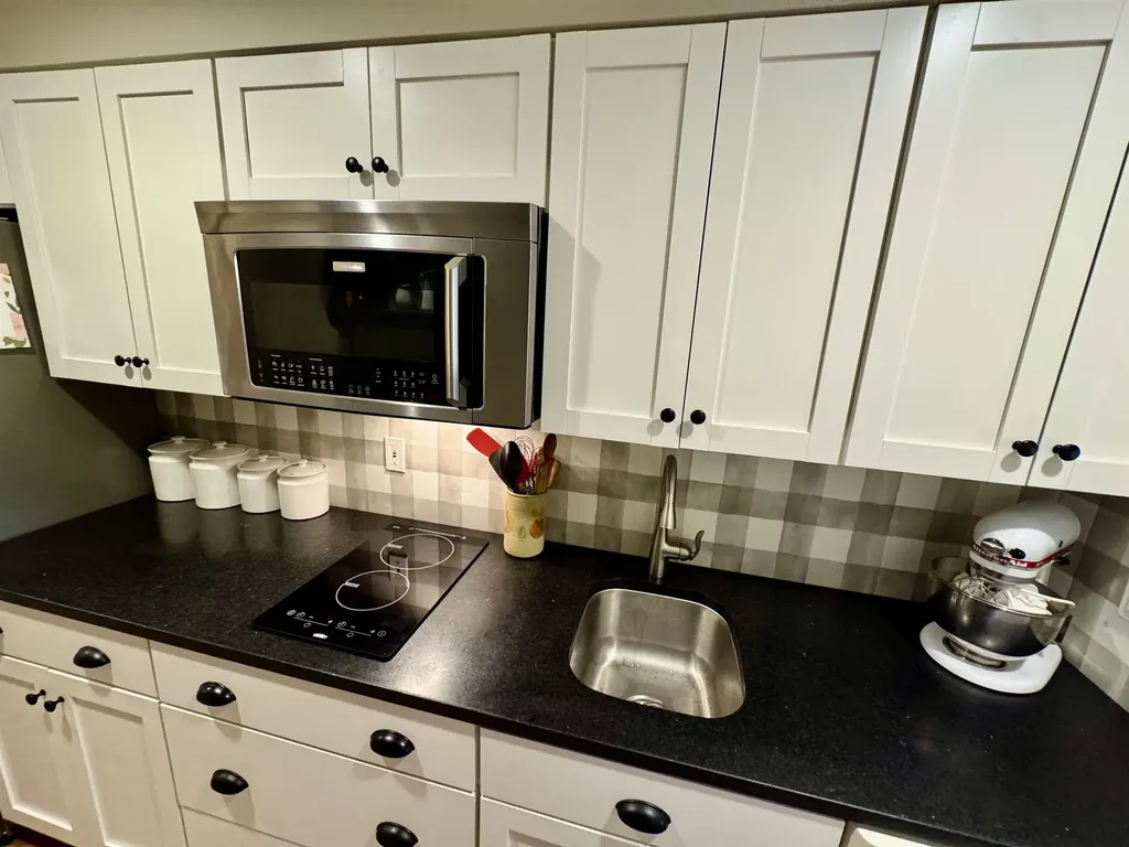 30 Mountainside Drive Warren VT 05674