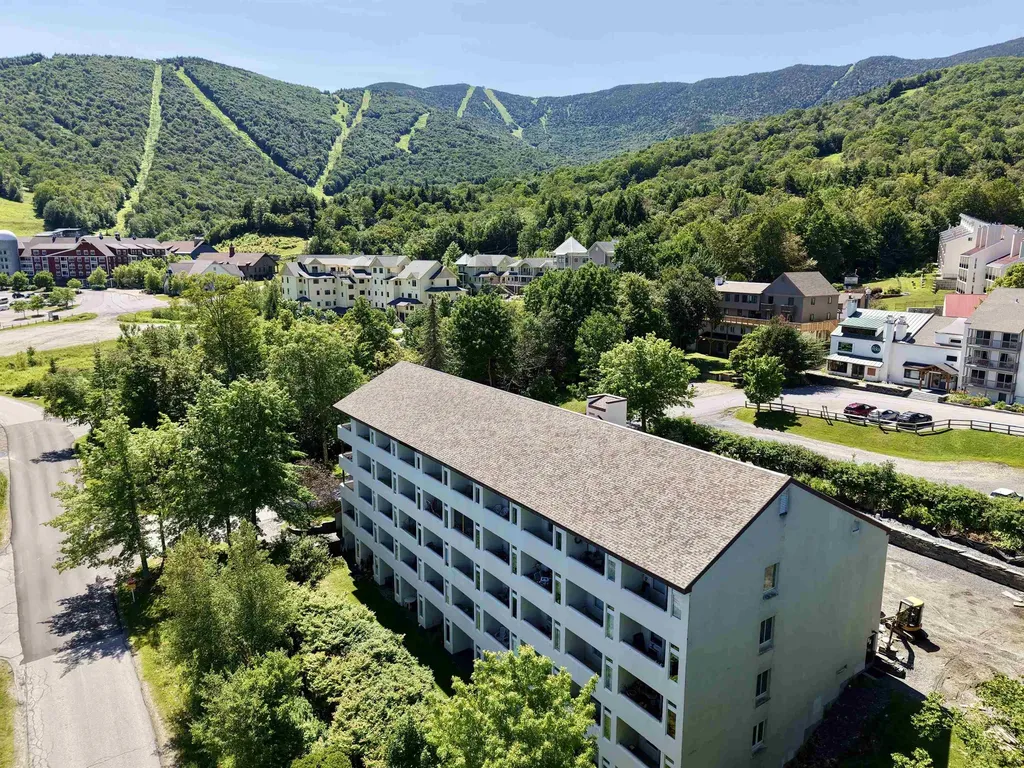 30 Mountainside Drive Warren VT 05674