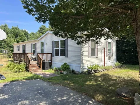 3 Pierce Lane Loudon NH 03307
