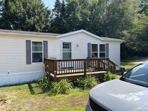 3 Pierce Lane Loudon NH 03307