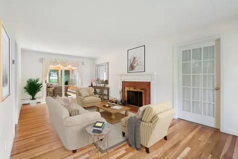 22 Kingsford Road Hanover NH 03755