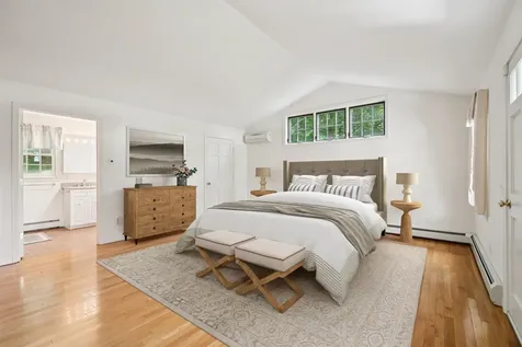 22 Kingsford Road Hanover NH 03755