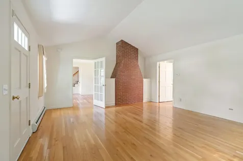 22 Kingsford Road Hanover NH 03755