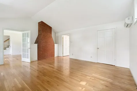 22 Kingsford Road Hanover NH 03755