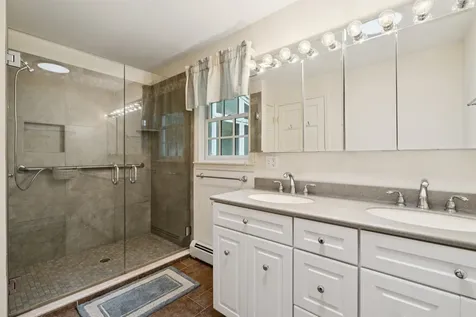 22 Kingsford Road Hanover NH 03755