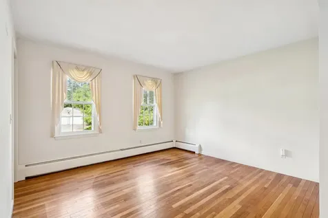 22 Kingsford Road Hanover NH 03755
