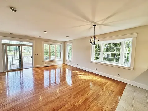 8 Dulcies Point Road Kingston NH 03848