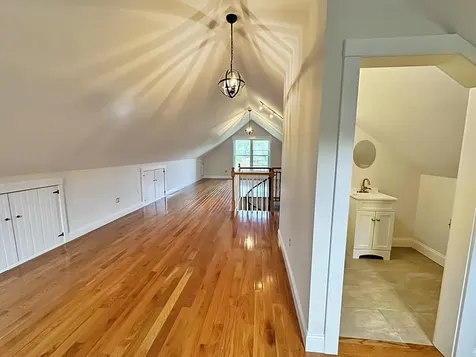 8 Dulcies Point Road Kingston NH 03848