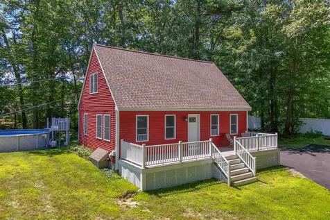 7 Kristin Drive Derry NH 03038