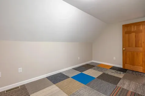 7 Kristin Drive Derry NH 03038