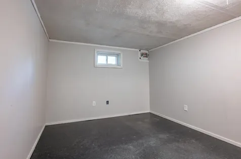 7 Kristin Drive Derry NH 03038