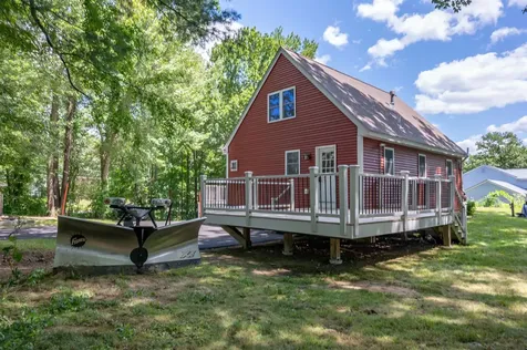 7 Kristin Drive Derry NH 03038