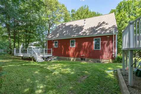 7 Kristin Drive Derry NH 03038