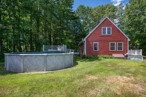 7 Kristin Drive Derry NH 03038