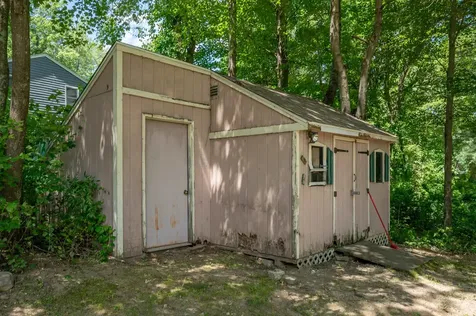 7 Kristin Drive Derry NH 03038