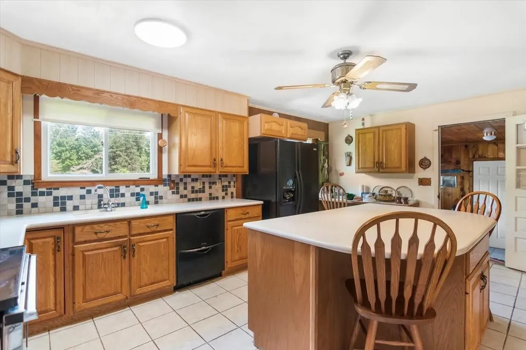 100 Mccarthy Acres Road Shaftsbury VT 05257