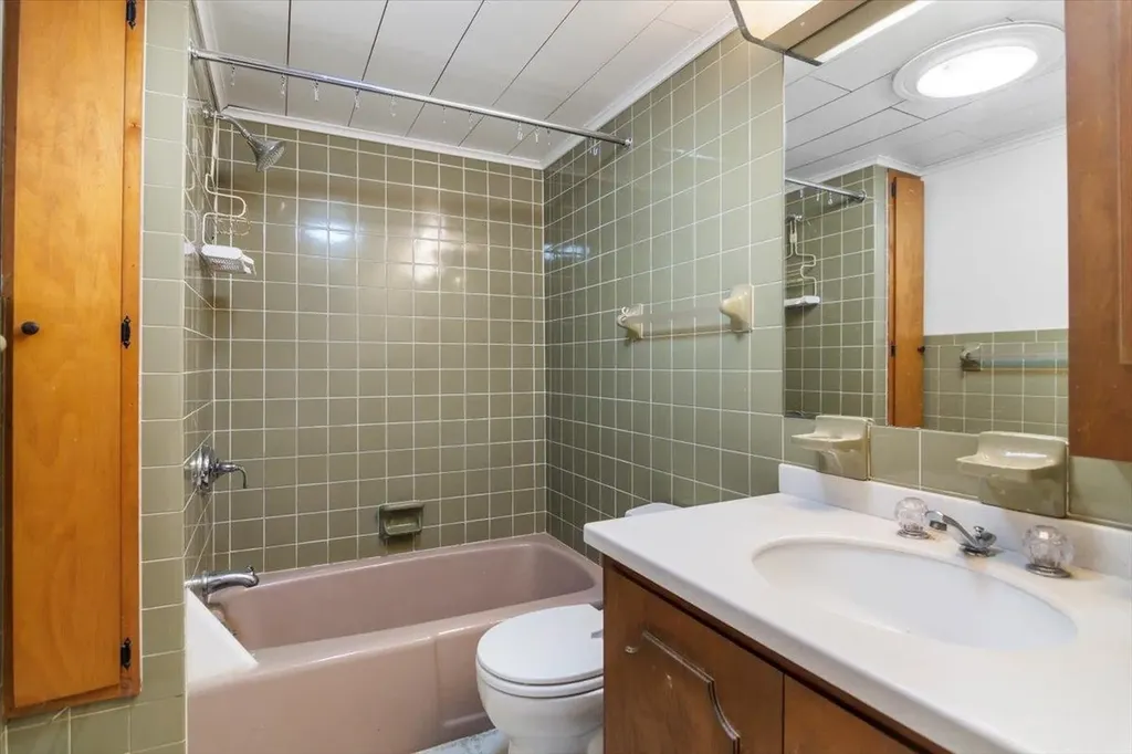 100 Mccarthy Acres Road Shaftsbury VT 05257