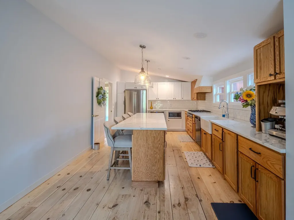 353 Stonehenge Lane Poultney VT 05764