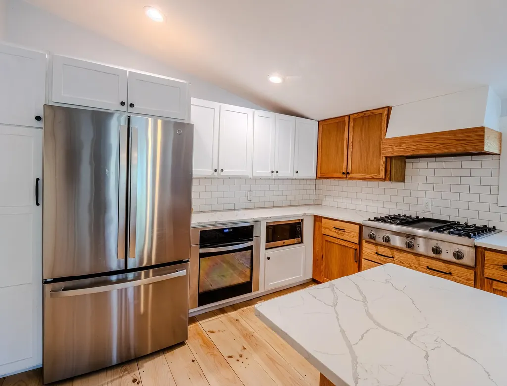 353 Stonehenge Lane Poultney VT 05764