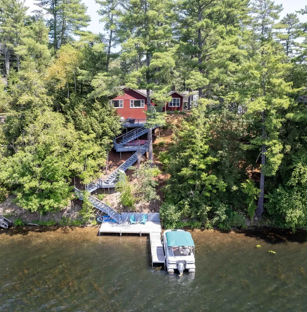 353 Stonehenge Lane Poultney VT 05764