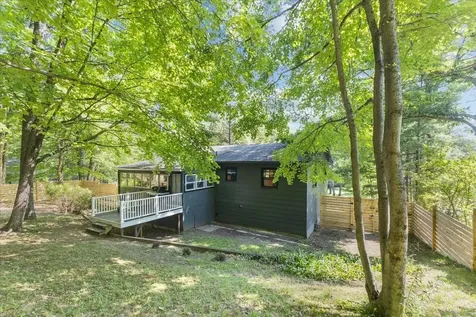 22 Greenbriar Drive Essex VT 05452