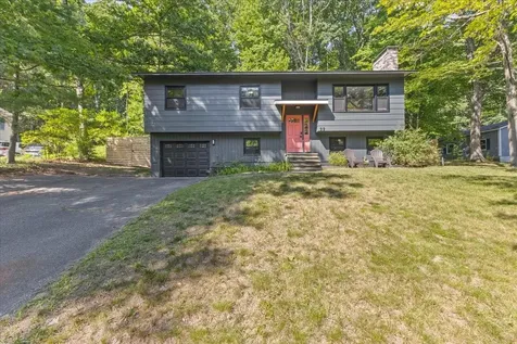 22 Greenbriar Drive Essex VT 05452