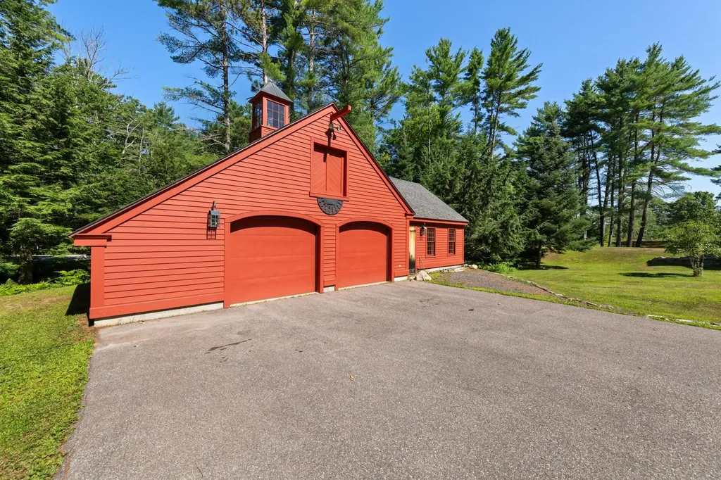 29 Kona Farm Road Moultonborough NH 03254