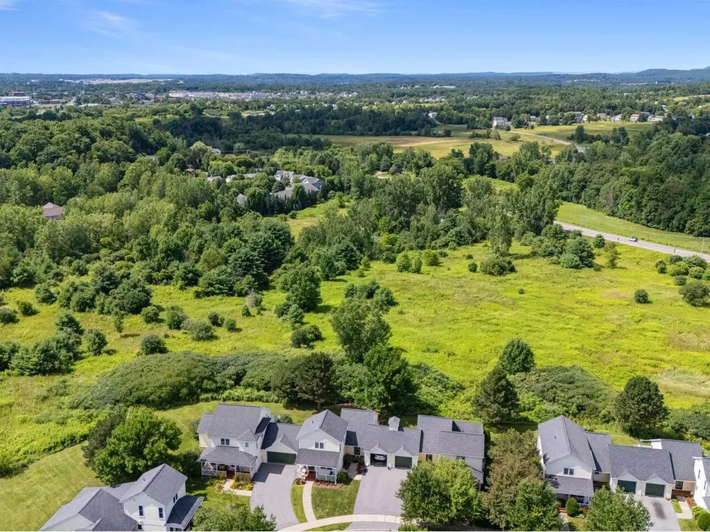 252 Commons Road Williston VT 05495