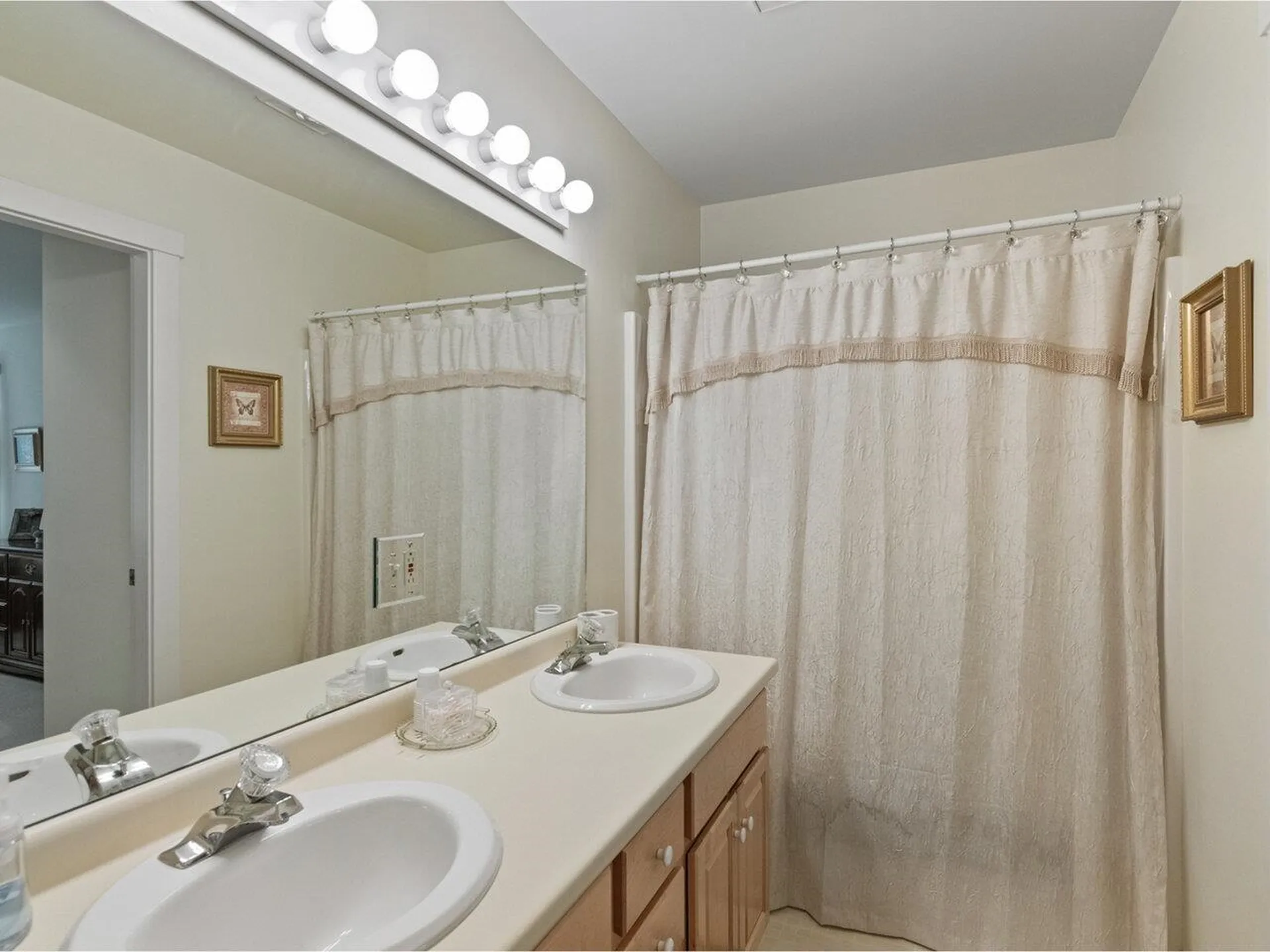 252 Commons Road Williston VT 05495
