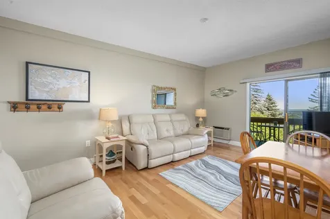 160 Treetop Circle Laconia NH 03246