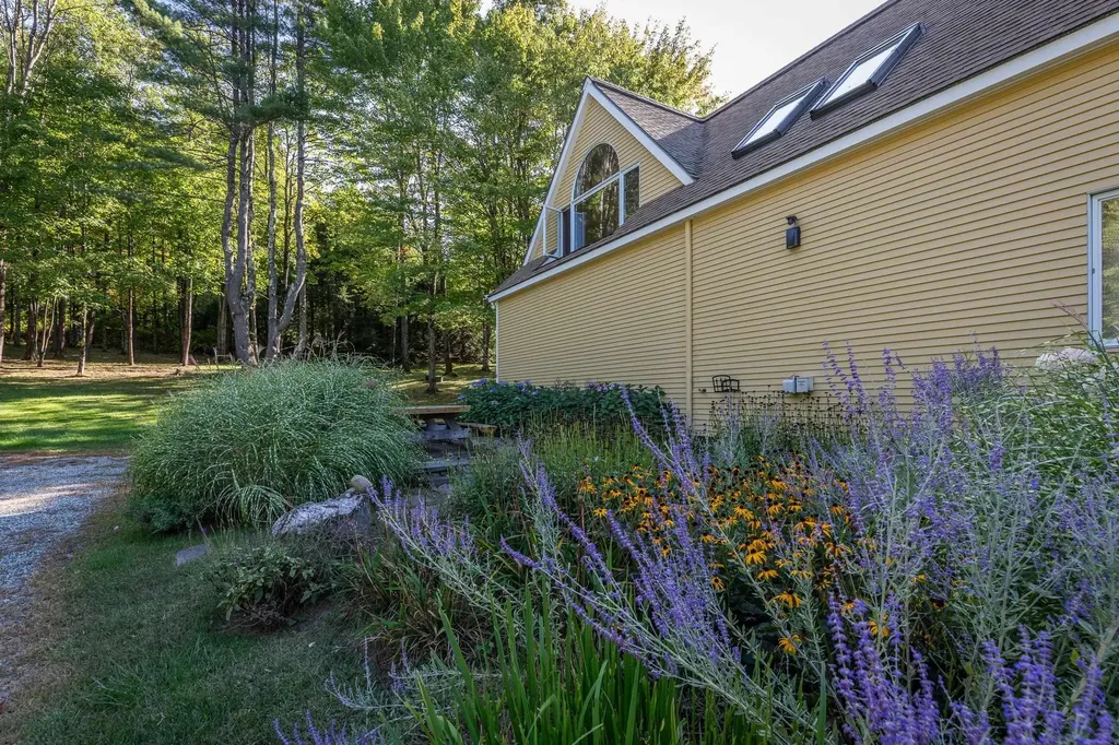 134 Chester Arthur Road Hartford VT 05059