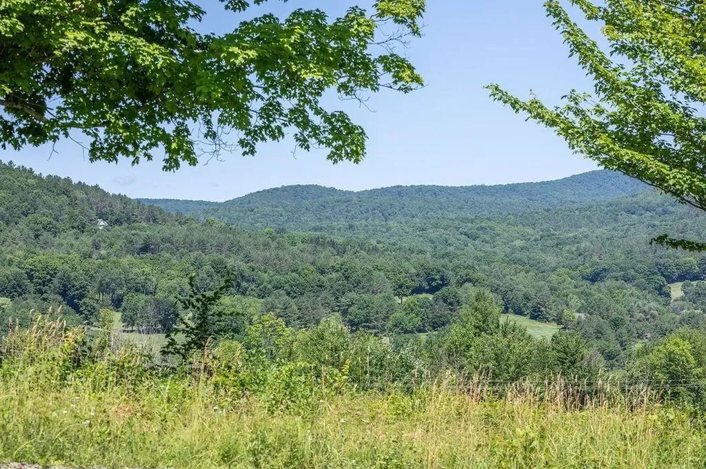 134 Chester Arthur Road Hartford VT 05059