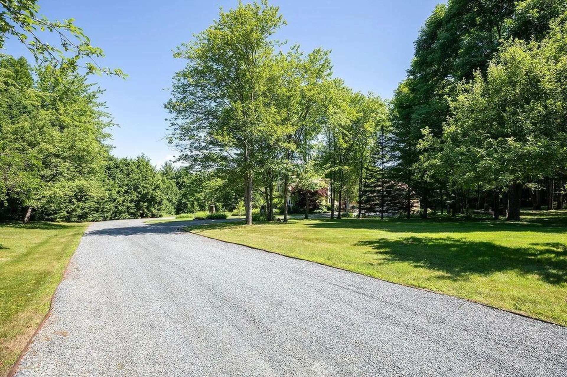 134 Chester Arthur Road Hartford VT 05059