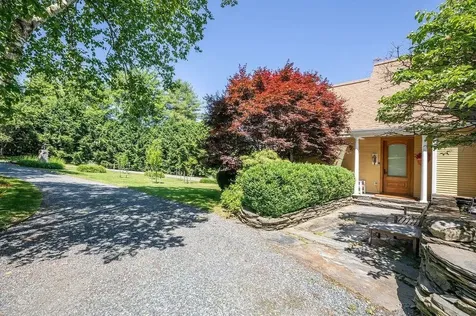 134 Chester Arthur Road Hartford VT 05059