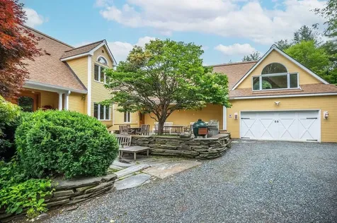 134 Chester Arthur Road Hartford VT 05059