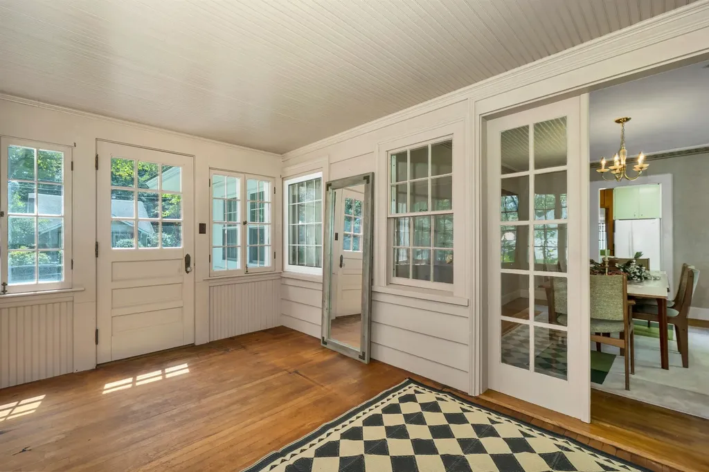 8 Garland Street Plymouth NH 03264