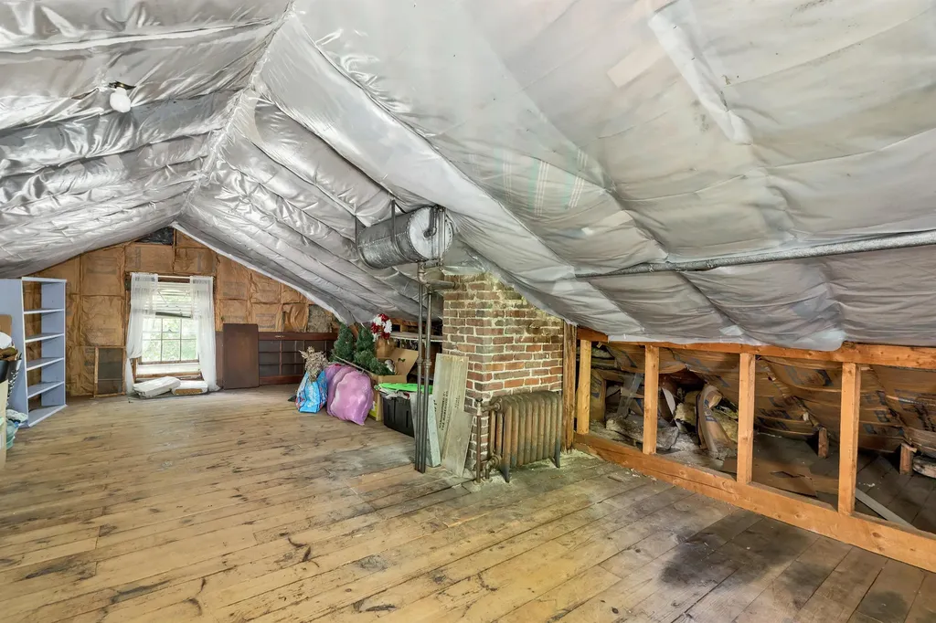 8 Garland Street Plymouth NH 03264