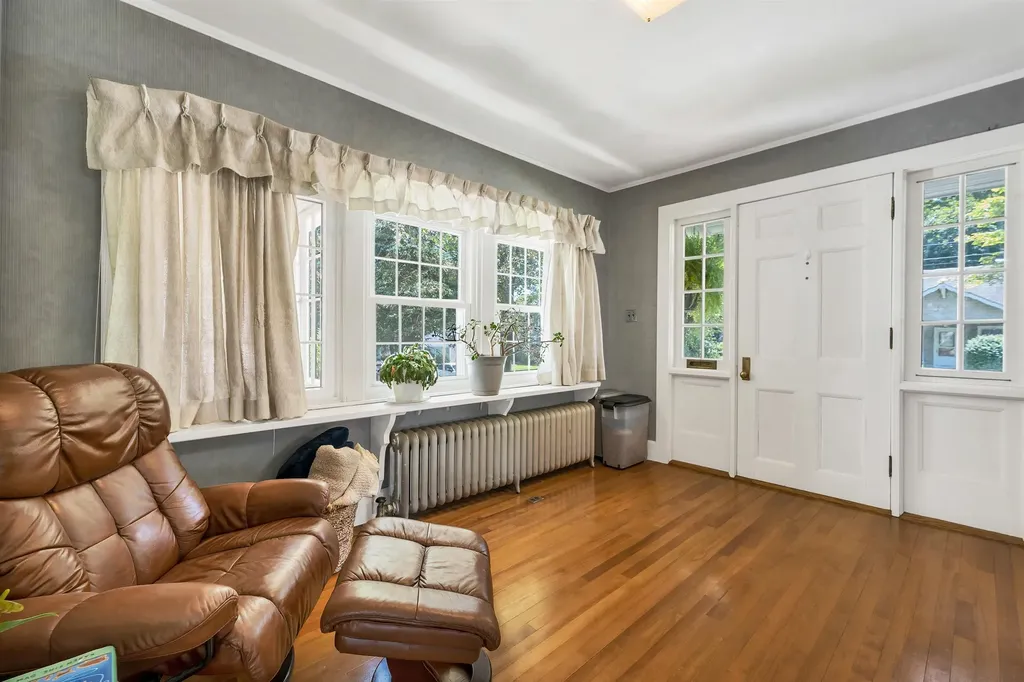 8 Garland Street Plymouth NH 03264