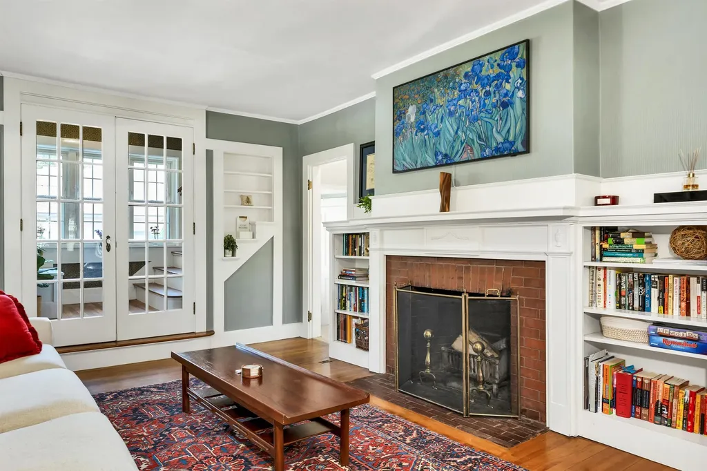 8 Garland Street Plymouth NH 03264