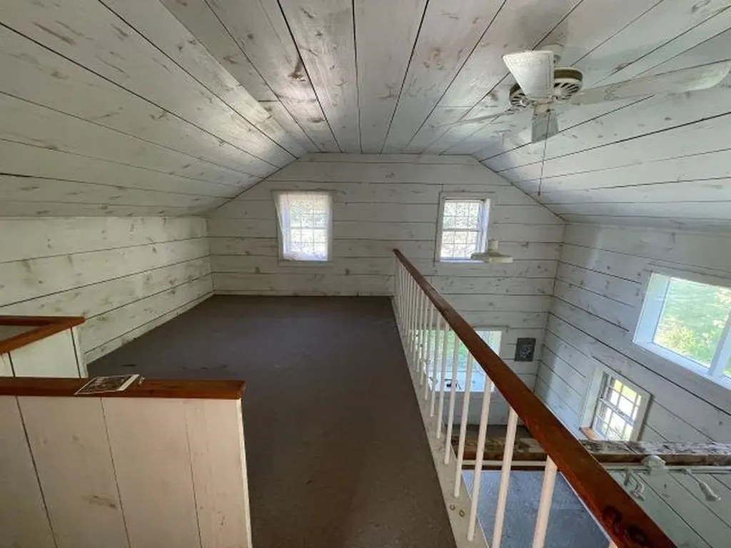 571 Center Road Hillsborough NH 03244