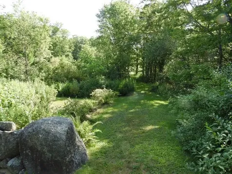 571 Center Road Hillsborough NH 03244