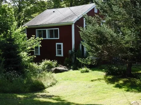 571 Center Road Hillsborough NH 03244
