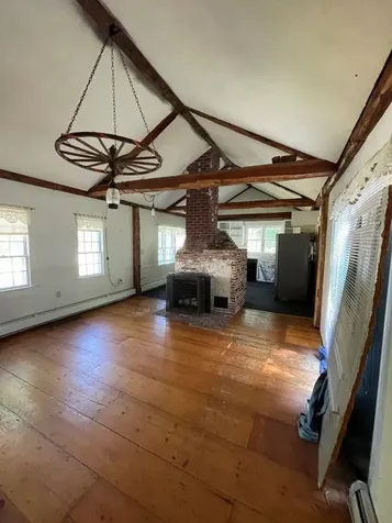 571 Center Road Hillsborough NH 03244
