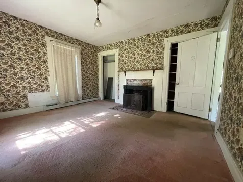 571 Center Road Hillsborough NH 03244