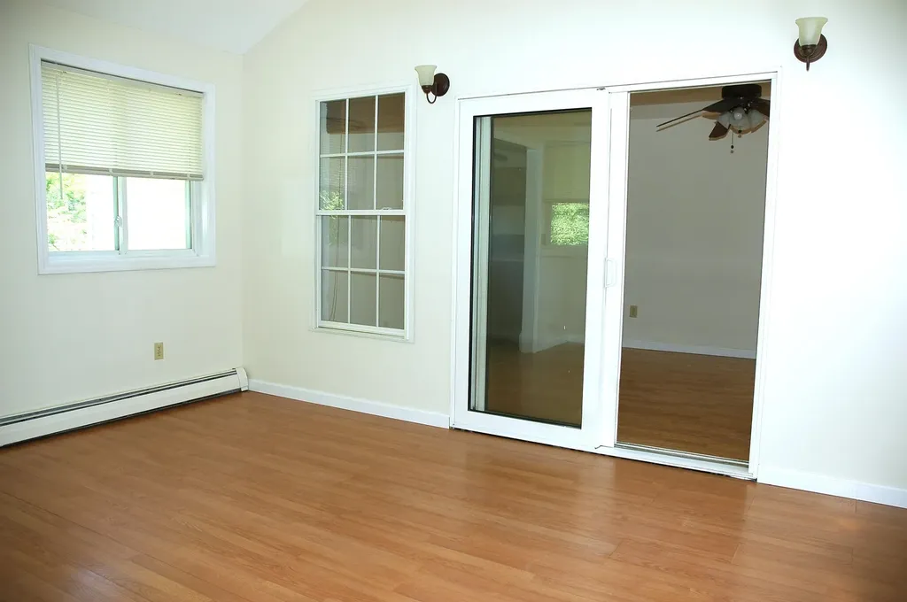 10 South Road Londonderry NH 03053