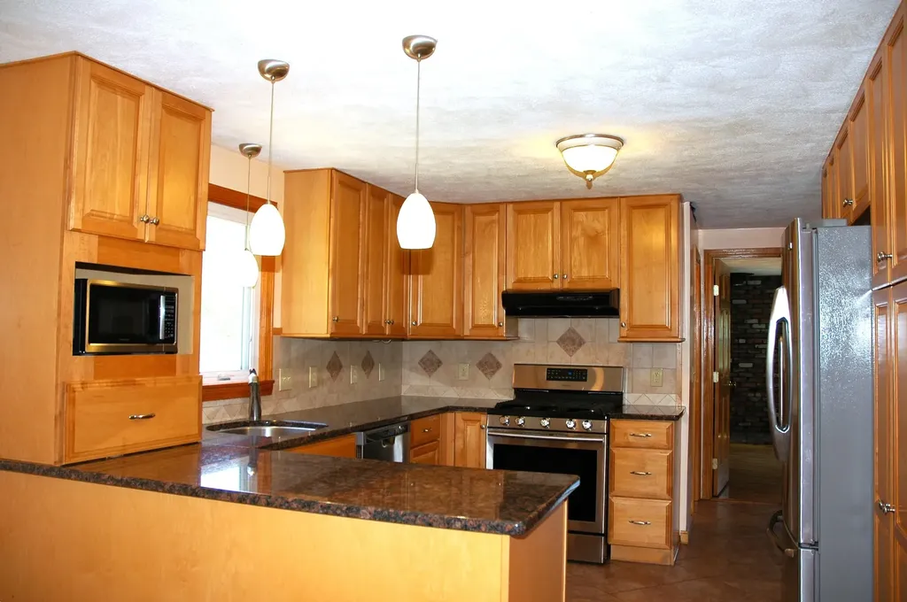 10 South Road Londonderry NH 03053