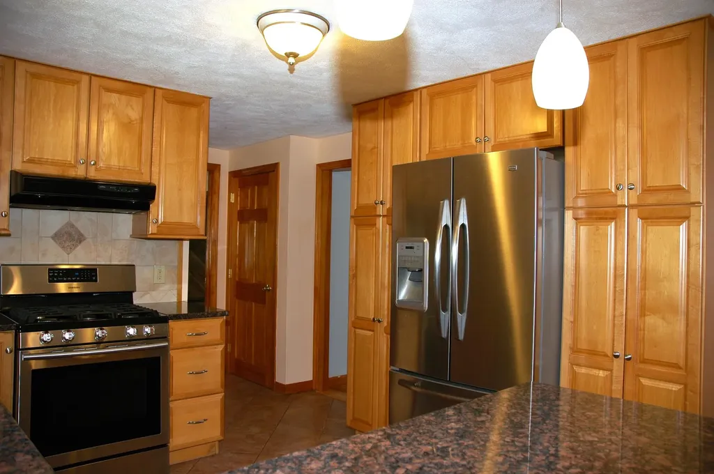 10 South Road Londonderry NH 03053