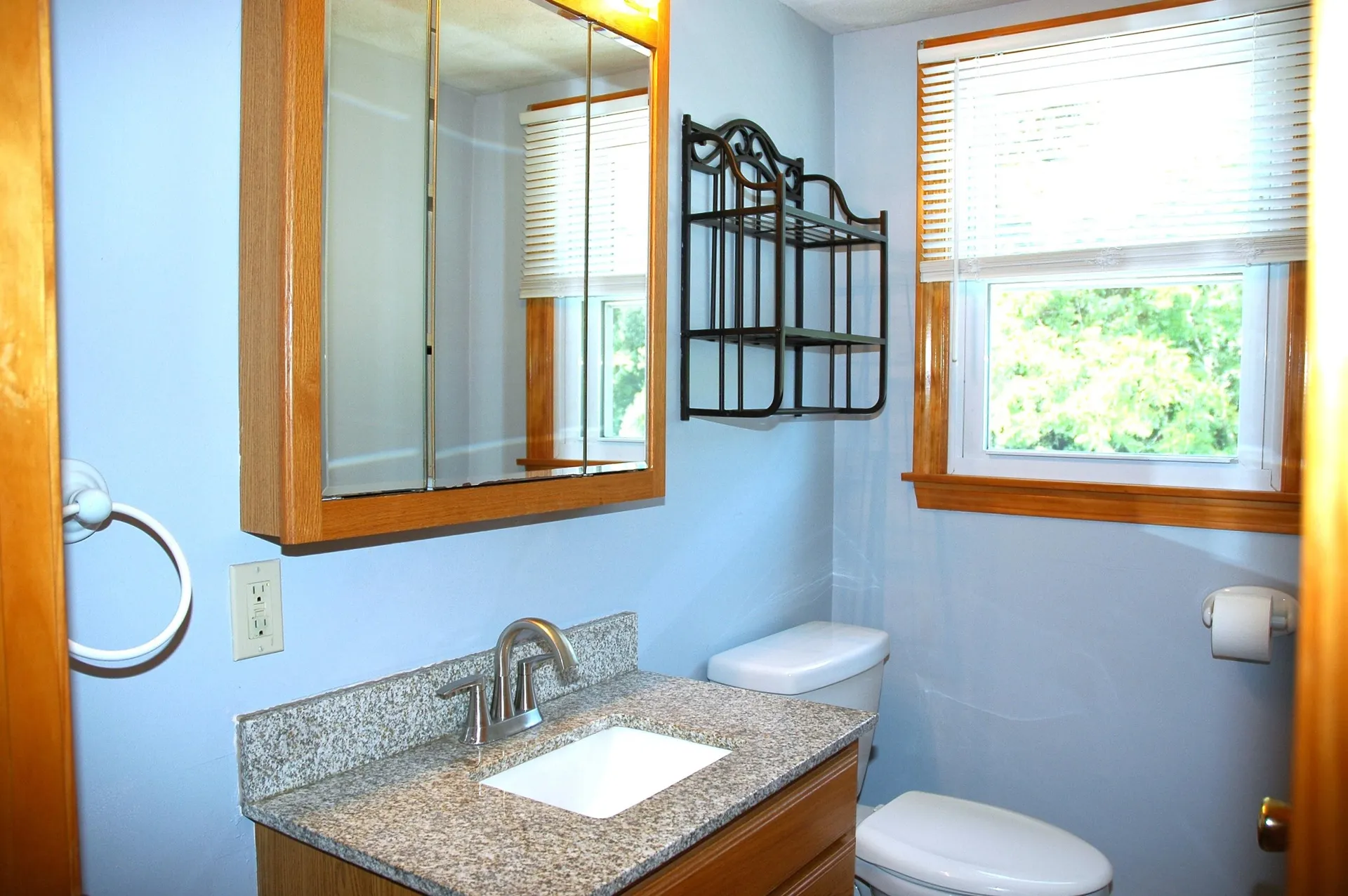 10 South Road Londonderry NH 03053